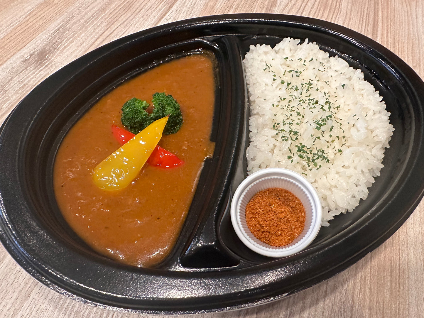 冷めても美味しい!黒毛七厘カレー